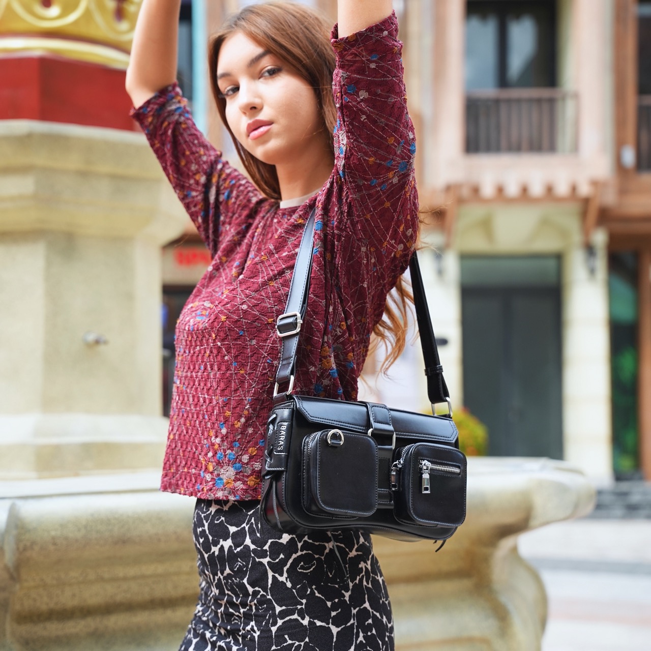 Túi xách nữ Flamenco Handbag 5 69 Large 2