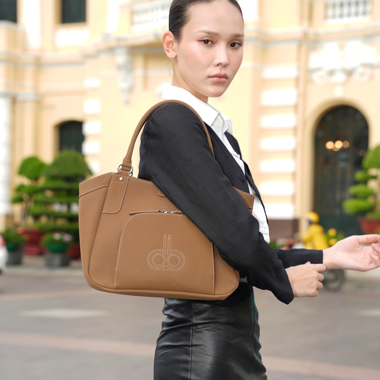 Túi xách nữ thời trang Marivon Handbag - màu Nâu 3 159 Large